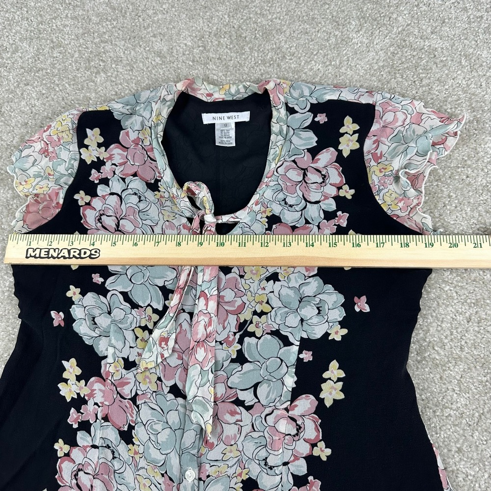 Nine West 100% Silk Floral Tie Neck Blouse Black Pink Flutter Sleeve Top Size 12 - Picture 5 of 7